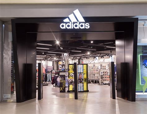 adidas mall plaza oeste|adidas originals apoquindo.